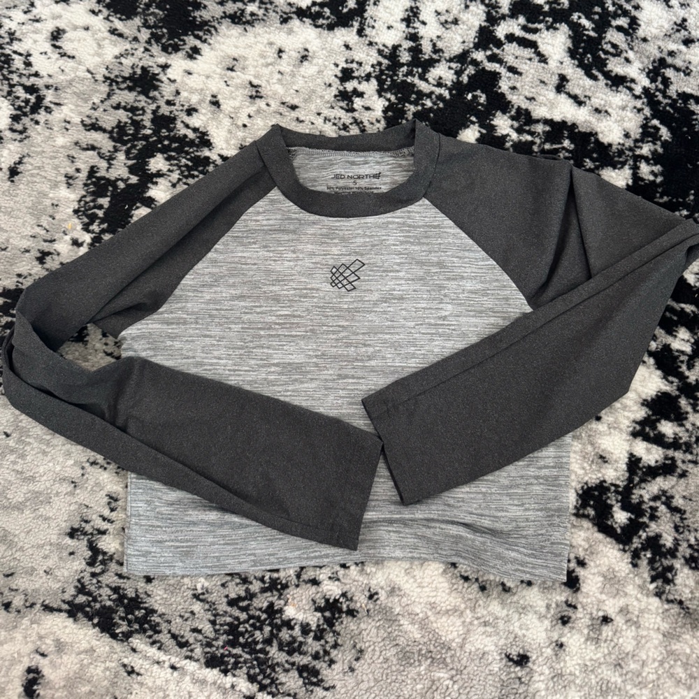 Jed North Two-Tone Gray and Black Crop Top